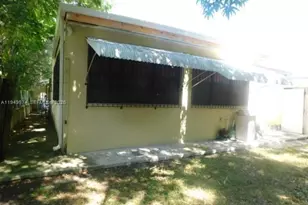 424 NE 72nd St, Miami, FL 33138 - Photo 12