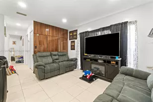 475 NW 210th St, Miami Gardens, FL 33169 - Photo 10