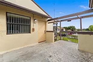 475 NW 210th St, Miami Gardens, FL 33169 - Photo 2