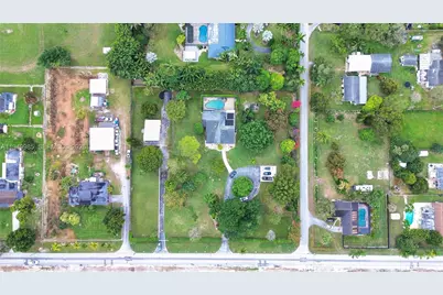 19280 SW 304th St, Homestead, FL 33030 - Photo 2