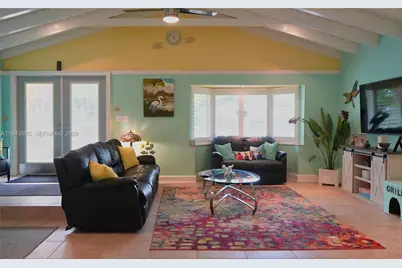19280 SW 304th St, Homestead, FL 33030 - Photo 10