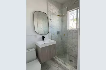 [Address not provided], Miami Beach, FL 33139 - Photo 4