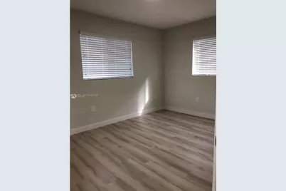 9620 SW 78th St, Miami, FL 33173 - Photo 12