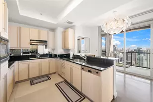 1425 Brickell Ave, Miami, FL 33131 - Photo 8