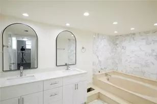 [Address not provided], Miami Beach, FL 33140 - Photo 14