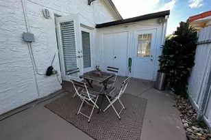 2049 SW 60th Ct, Miami, FL 33155 - Photo 12