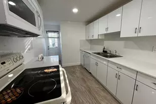 2049 SW 60th Ct, Miami, FL 33155 - Photo 10