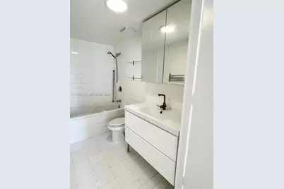 690 SW 1st Ct #2134, Miami, FL 33130 - Photo 18