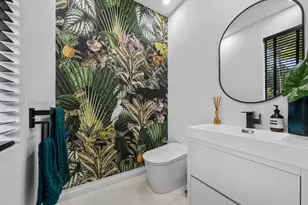 421 NW 17th St, Fort Lauderdale, FL 33311 - Photo 8