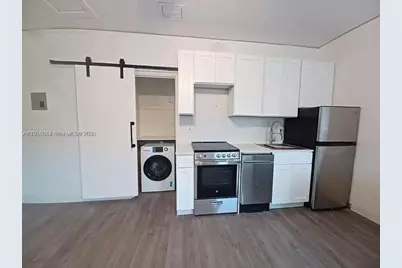 2822 Pine Tree Dr #4A, Miami Beach, FL 33140 - Photo 1