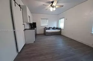 2822 Pine Tree Dr, Miami Beach, FL 33140 - Photo 4