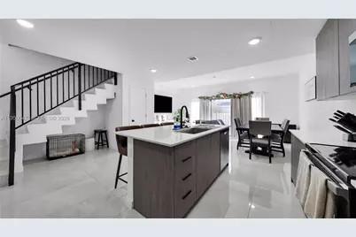 417 NW 13th Ct, Homestead, FL 33034 - Photo 1