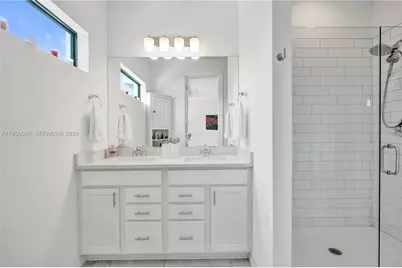 8360 NW 7th Pl, Plantation, FL 33324 - Photo 18