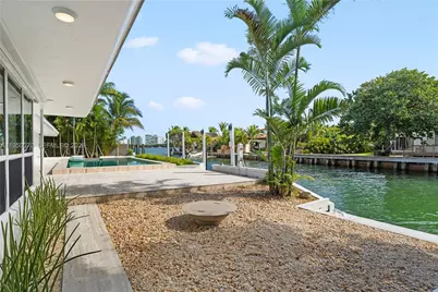 1250 NE 87th St, Miami, FL 33138 - Photo 8