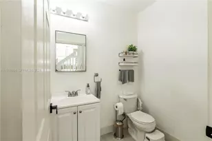 12478 SW 123rd St, Miami, FL 33186 - Photo 16