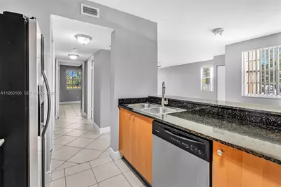 2881 N Oakland Forest Dr #113, Oakland Park, FL 33309 - Photo 6