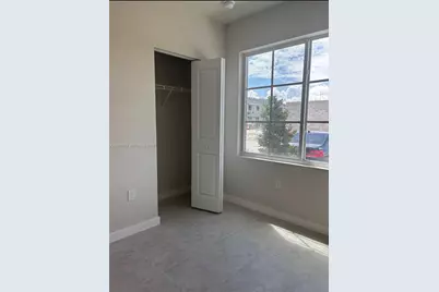 1022 NW 6 Ter #1022, Florida City, FL 33034 - Photo 2