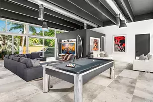 1000 NE 89th St, Miami, FL 33138 - Photo 4