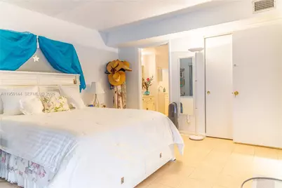 351 Cambridge Rd #107, Hollywood, FL 33024 - Photo 10