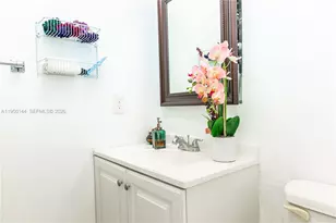 351 Cambridge Rd, Hollywood, FL 33024 - Photo 8