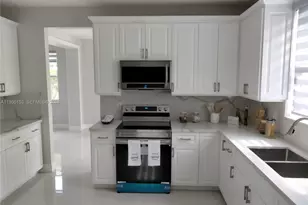 1249 Allamanda Way, Weston, FL 33327 - Photo 14