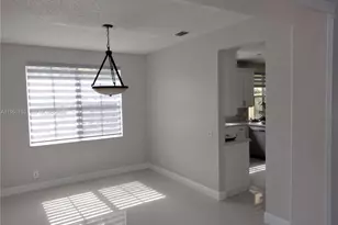 1249 Allamanda Way, Weston, FL 33327 - Photo 10