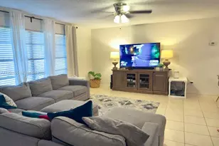 1582 SE Crown St, Port Saint Lucie, FL 34983 - Photo 4