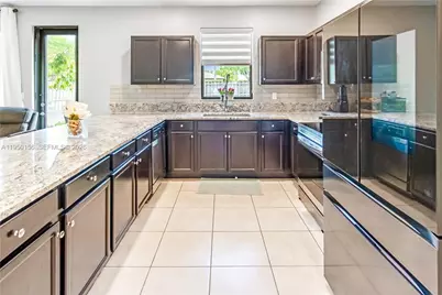 724 SE 37th Ave #724, Homestead, FL 33033 - Photo 6