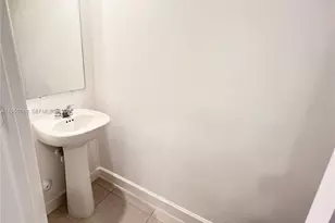 3760 SW 50th Ave, Pembroke Park, FL 33023 - Photo 4