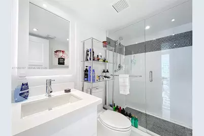 600 NE 36th St #703, Miami, FL 33137 - Photo 30