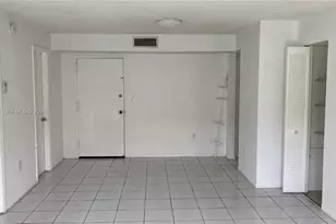 4719 NW 7th St, Miami, FL 33126 - Photo 2