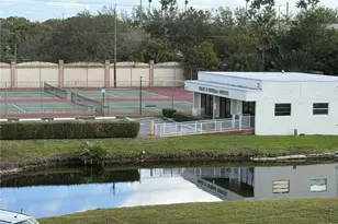 8135 Sunrise Lakes Blvd, Sunrise, FL 33322 - Photo 38