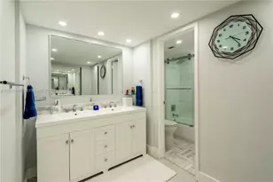 5701 Collins Ave, Miami Beach, FL 33140 - Photo 30