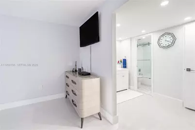 5701 Collins Ave #1417, Miami Beach, FL 33140 - Photo 24