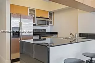 1750 N Bayshore Dr, Miami, FL 33132 - Photo 4