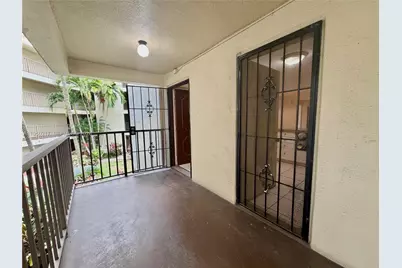 2320 S Cypress Bend Dr #206, Pompano Beach, FL 33069 - Photo 2