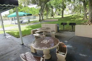 2320 S Cypress Bend Dr, Pompano Beach, FL 33069 - Photo 30