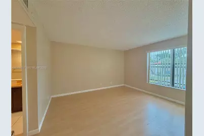 2320 S Cypress Bend Dr #206, Pompano Beach, FL 33069 - Photo 20