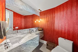 1000 S Pointe Dr, Miami Beach, FL 33139 - Photo 16
