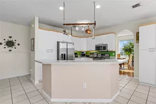 15842 NW 10th St, Pembroke Pines, FL 33028 - Photo 22