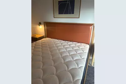 11 NE 6th St #2704, Miami, FL 33132 - Photo 2