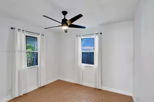 920 NE 34th Ct, Oakland Park, FL 33334 - Photo 22