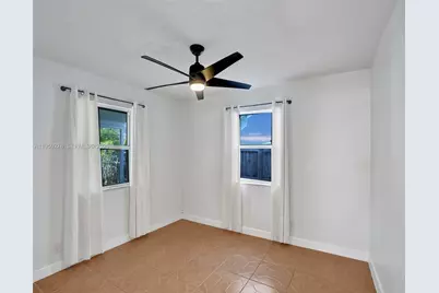 920 NE 34th Ct #920, Oakland Park, FL 33334 - Photo 20