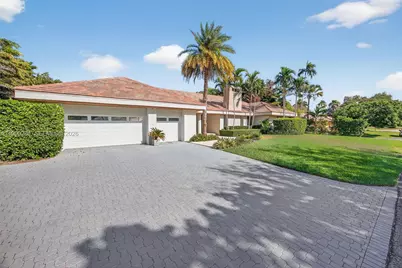 7681 SW 107th St, Pinecrest, FL 33156 - Photo 2