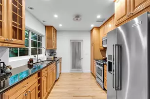 9550 NW 1st Ave, Miami Shores, FL 33150 - Photo 8