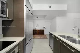 500 Brickell Ave, Miami, FL 33131 - Photo 10