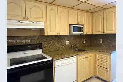 3675 N Country Club Dr #210, Aventura, FL 33180 - Photo 12