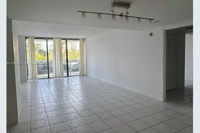 3675 N Country Club Dr #210, Aventura, FL 33180 - Photo 26