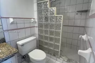 3675 N Country Club Dr, Aventura, FL 33180 - Photo 22