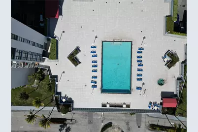 3675 N Country Club Dr #210, Aventura, FL 33180 - Photo 4